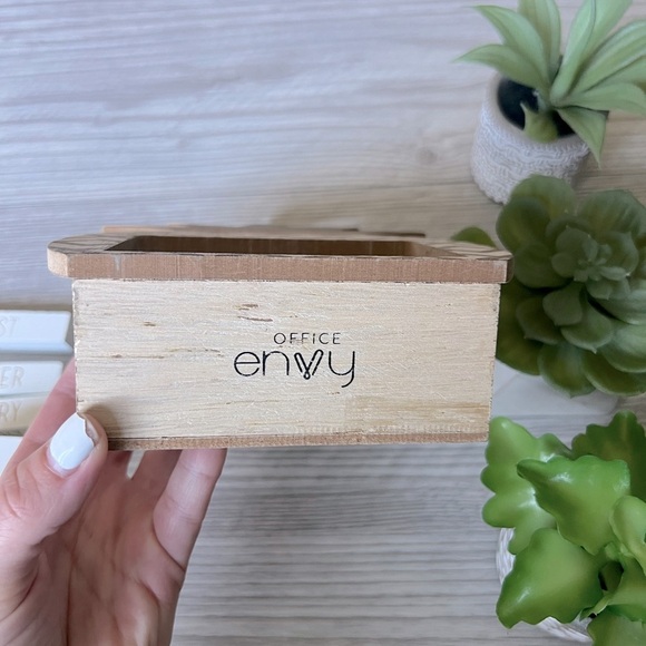 PINEAPPLE desk daily wooden block calendar - Picture 3 of 11